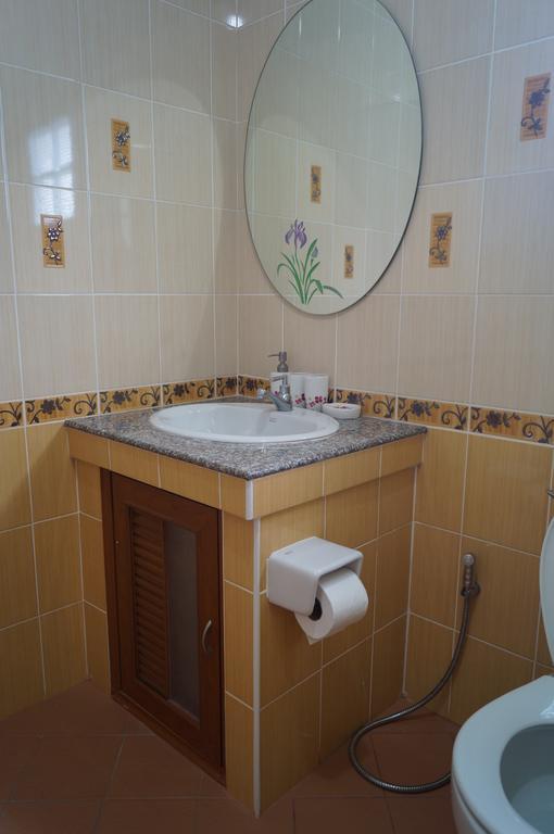 Three Moon Apartment Doi Saket Bagian luar foto