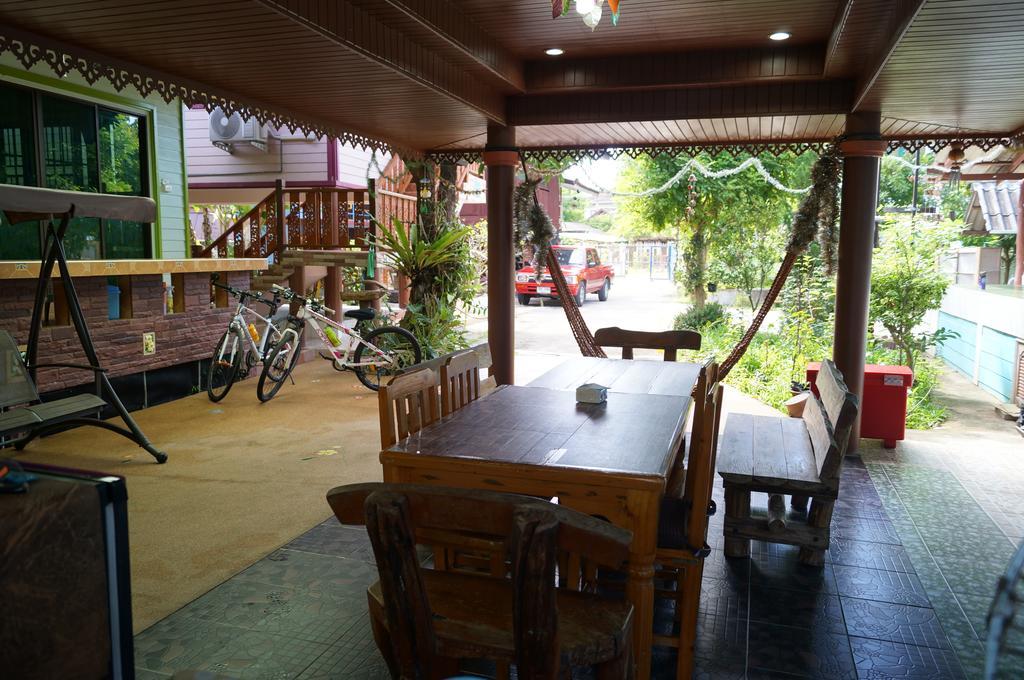 Three Moon Apartment Doi Saket Bagian luar foto