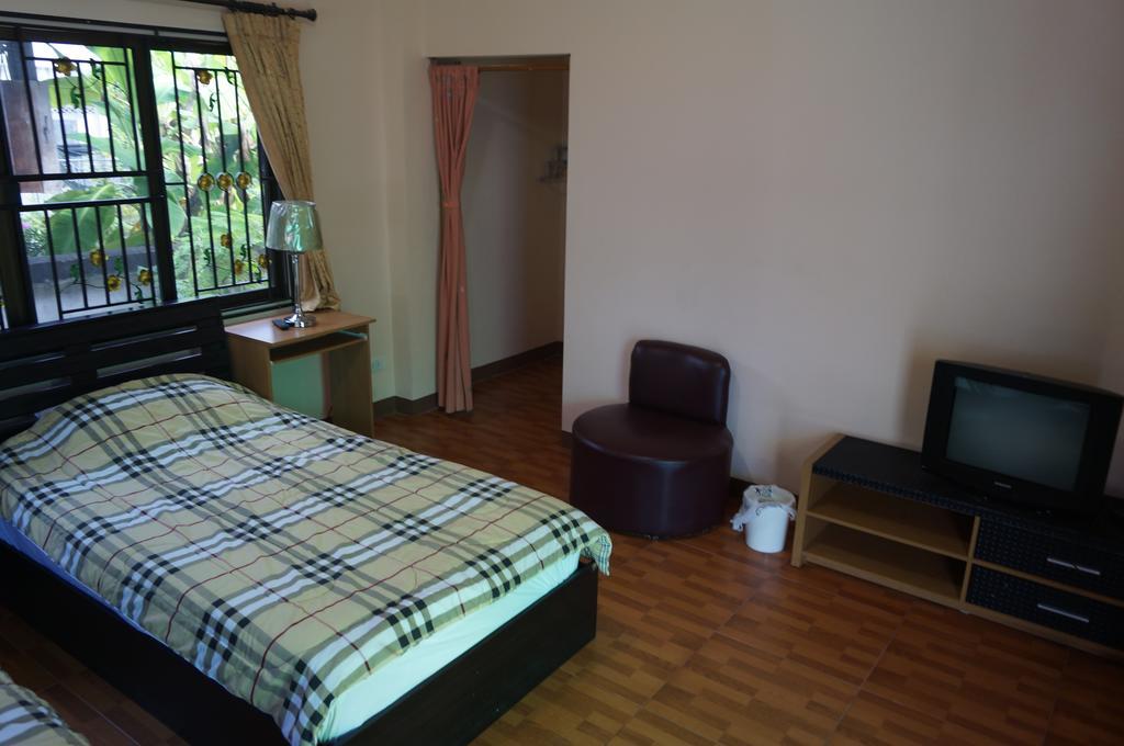 Three Moon Apartment Doi Saket Bagian luar foto